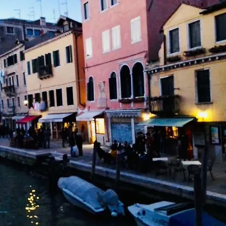 Calle Del Forno Benátky