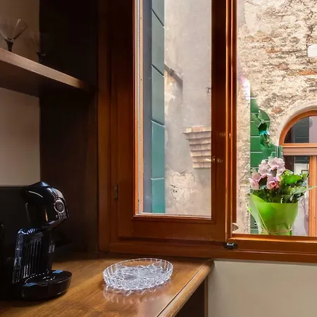 Calle Del Forno Apartment *